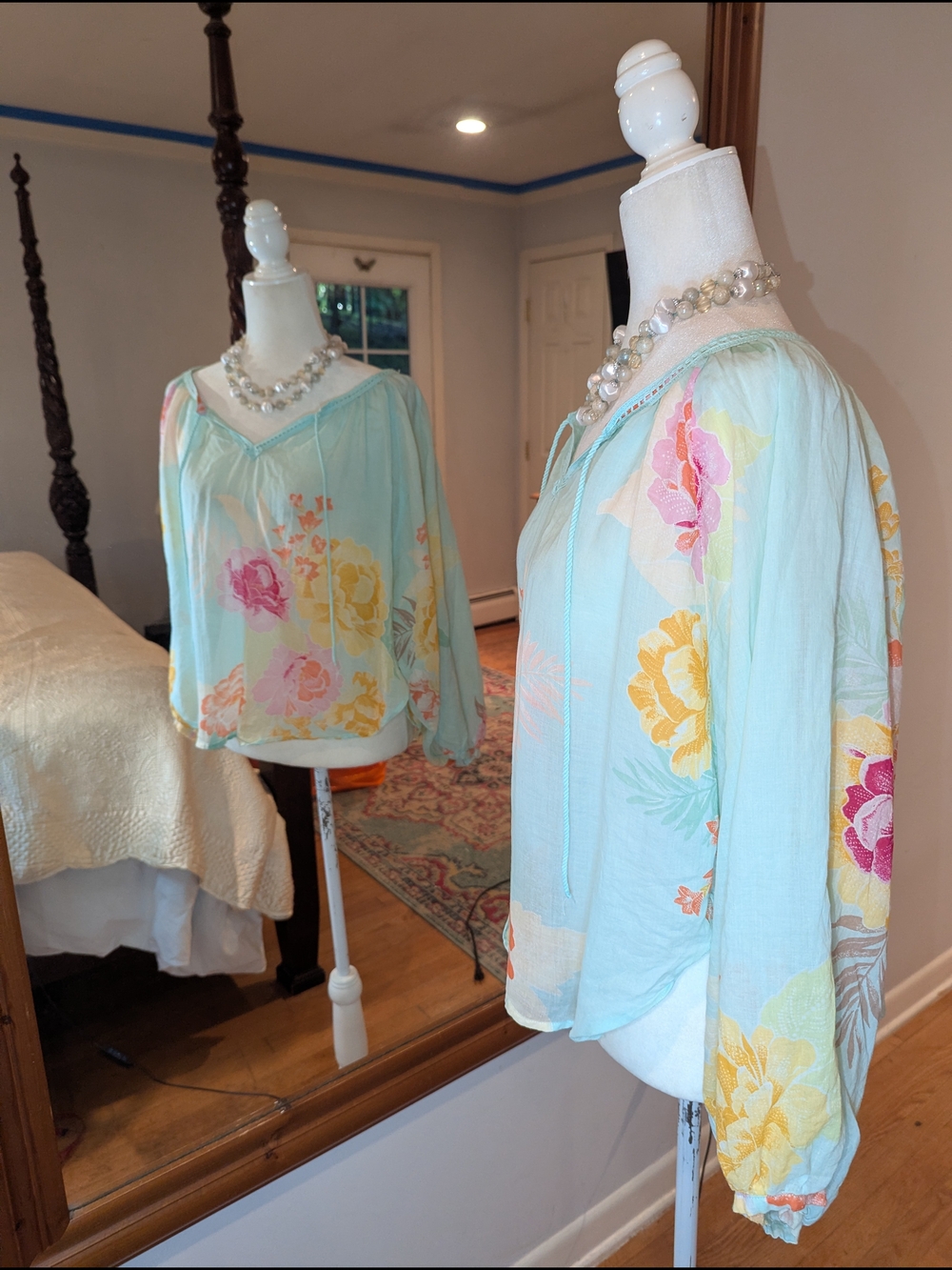 💯 Cotton FARM Rio Pastel Mint Floral Peasant Blouse with Pink and Yellow Blooms - Picture 3 of 12